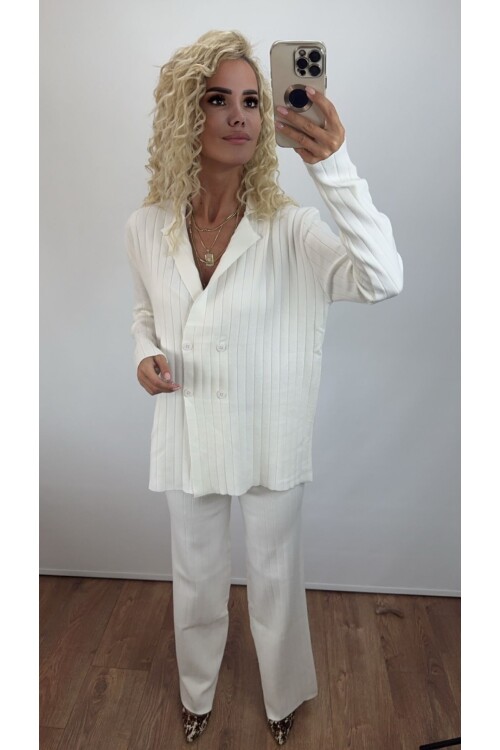 DÜĞMELİ TRİKO TAKIM