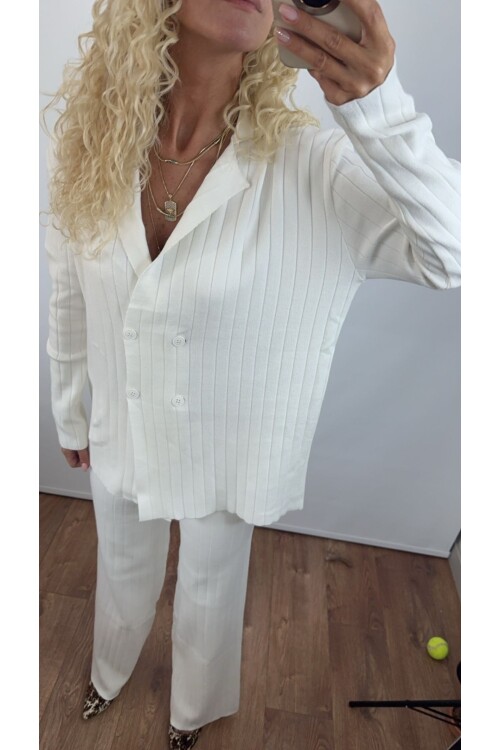 DÜĞMELİ TRİKO TAKIM