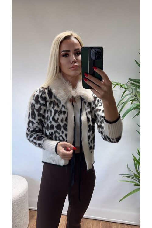 SF147 KÜRKLÜ HIRKA