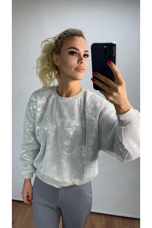 ÜSTÜ YALDIZLI TÜL DETAYLI