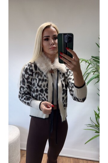 SF147 KÜRKLÜ HIRKA